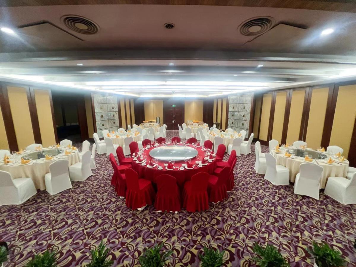 The Pavilion Hotel Шеньчжень Екстер'єр фото